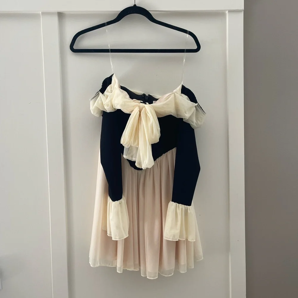 House of CB Alana Strapless Long Sleeve Minidress - Picture 7 of 7